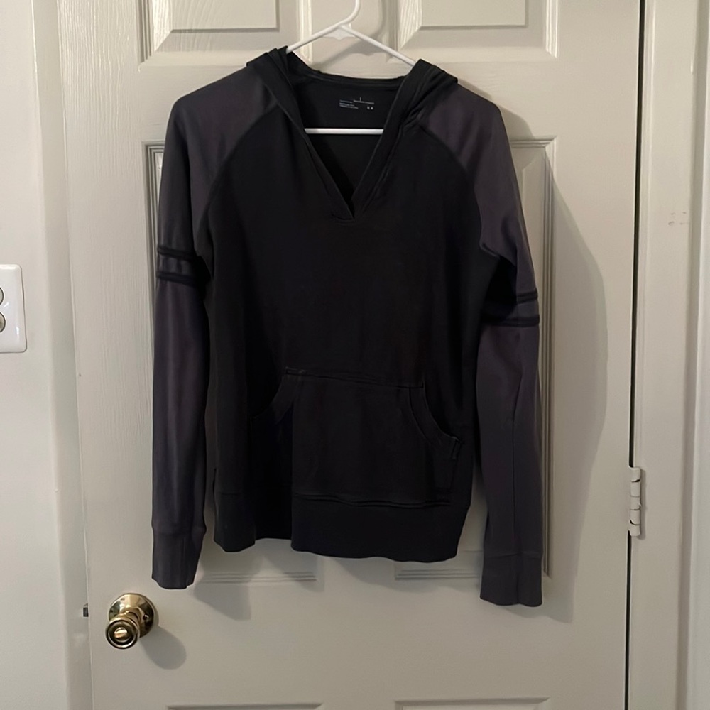 Columbia grey sweatshirt
